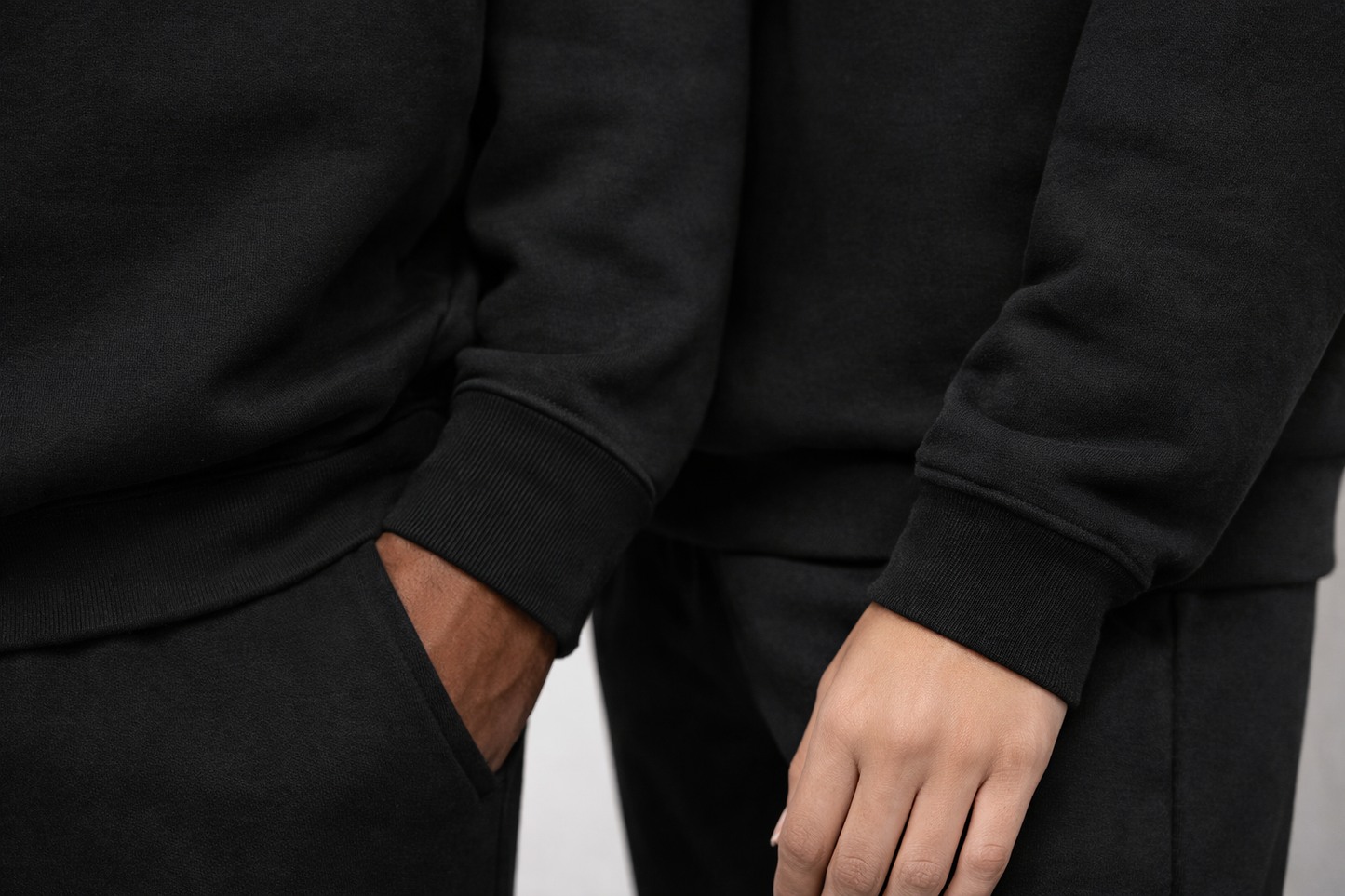 Unisex - Hoodie - Black